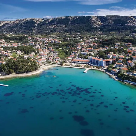 アパート Cozy In